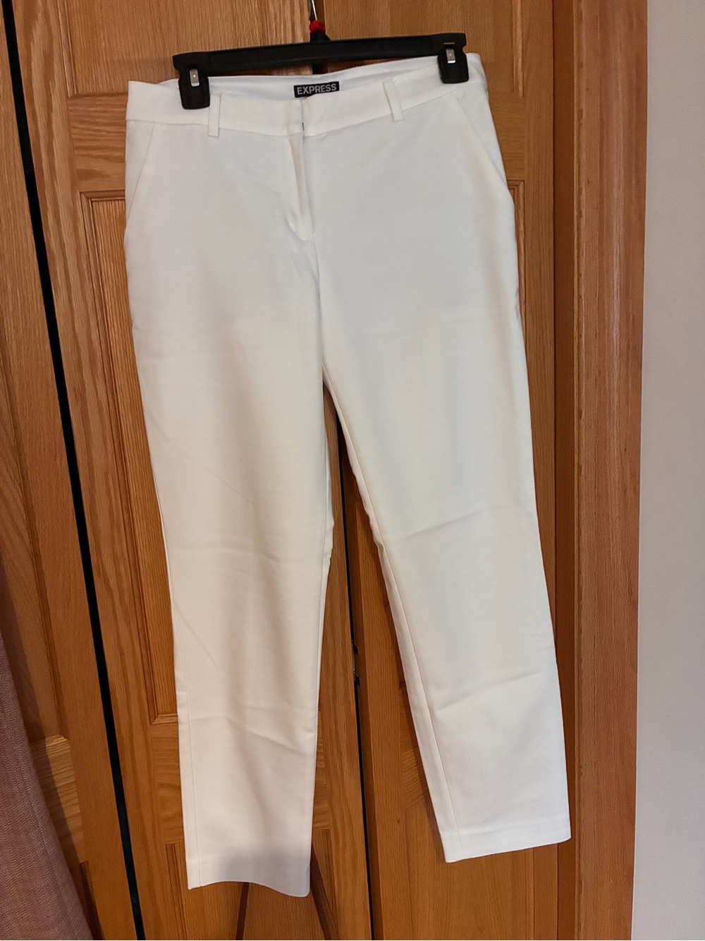 Express White Straight Leg Mid-Rise Pants